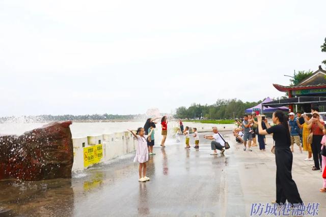 【防城港】开海节后：旅游热未退 消费持续旺