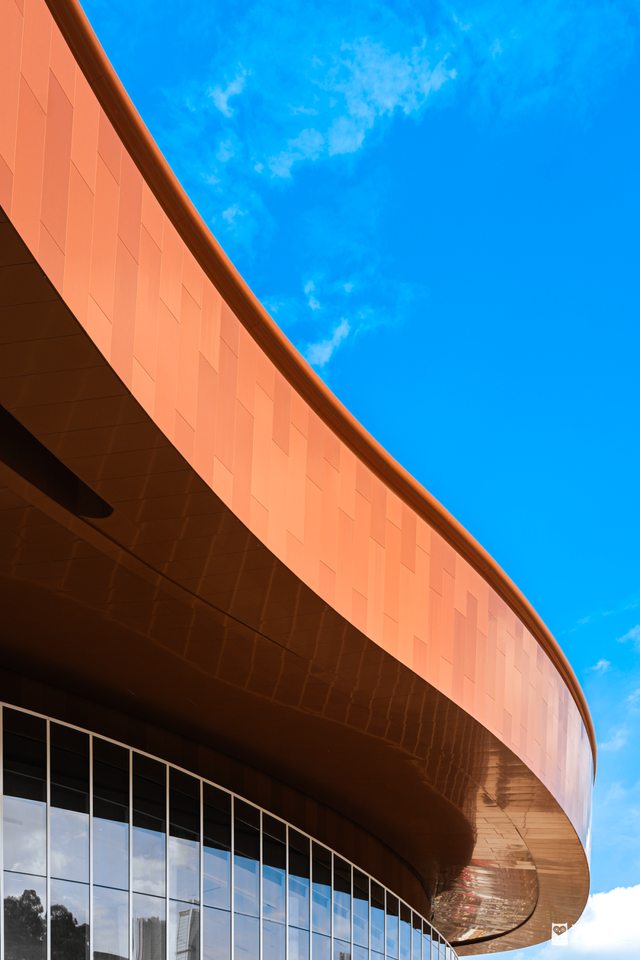 先睹为快！深圳巨型新地标启用，就在明天！