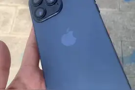 低价卖手机骗局重现江湖？合肥一男子支付2000元买到假苹果15图片