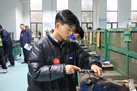 高职单招考钳工操作，湖南高校推进文化+技能并重选拔人才图片