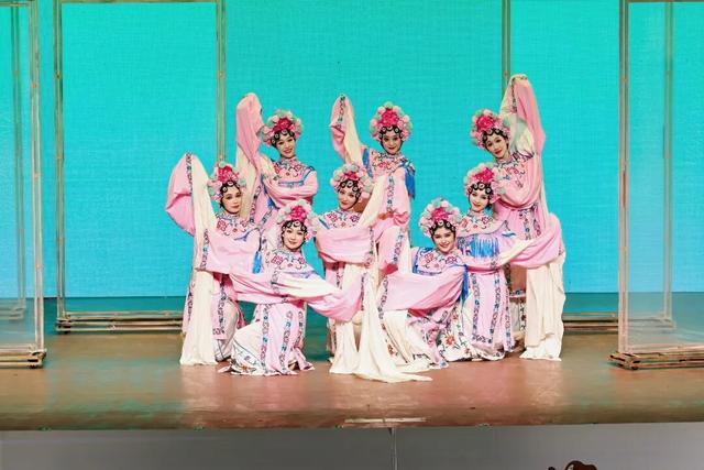 “十年琼韵 风华正茂”2025第十届大致坡琼剧文化季在海口盛大启幕
