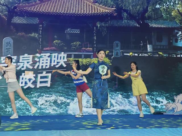 济南向合肥、唐山两地游客发出盛夏“泉水之约”