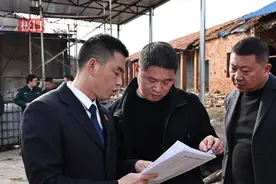 武汉市蔡甸区法院开展强制腾退专项执行行动图片
