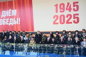 记者手记丨让胜利的光芒照亮人类历史新征程图片