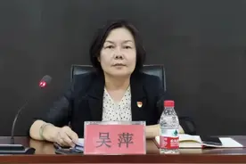 锐评｜教育局局长安排下属操办女儿“跨省婚礼”：漠视纪律，必食恶果图片