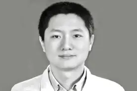 患者同事追忆李晟医生：对患者很有耐心，经常加班图片