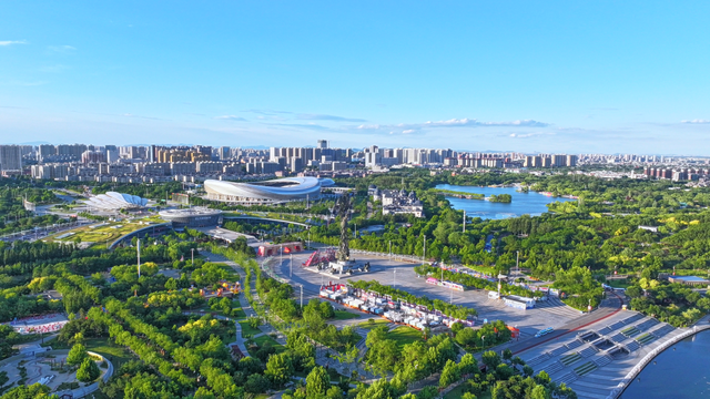 河北唐山：49年的重建与思念