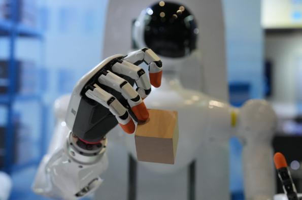 从乌镇看下一个十年：AI拼，我们赢