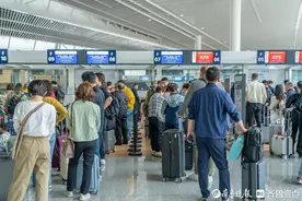 “五一”假期青岛对外交通运输量达202万人次，自驾成主流方式图片