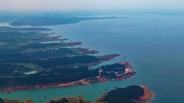 淅川县：丹江山水迎客 高速贯通三省