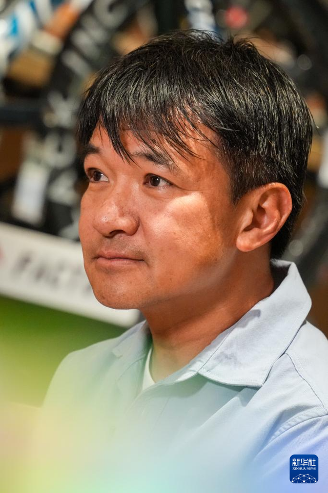 奥特曼兄弟联合无敌版（香港故事丨前亚洲车王黄金宝全运会成就骑迹人生）