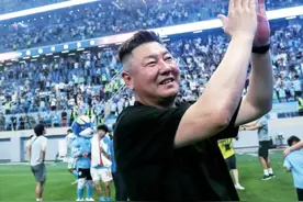 对话大连英博总经理陈东：  三年三级跳，最大的收获是经验和球迷图片