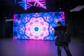 “一冰雪一世界”沉浸式AI数字艺术馆在哈尔滨冰雪大世界亮相图片