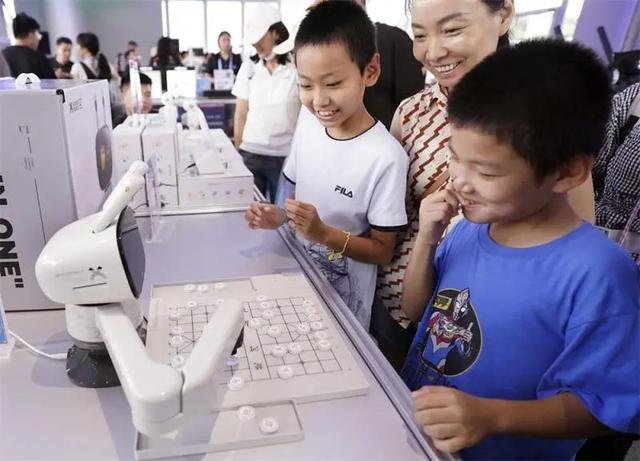 “太欢快了,满场都是哈哈哈”