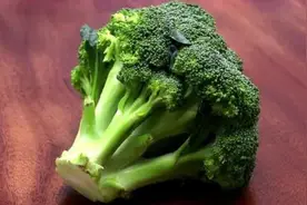 焯水不是简单煮一下！这 6 类必须焯水的食物，你可能一直都没焯对图片