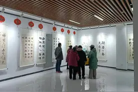 菏泽市科普书画展开幕：龙腾启新岁  科学向未来图片