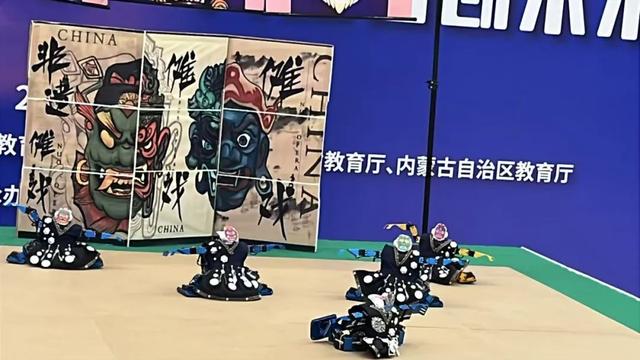 大学生机器人battle舞技！八强将登陆“冰丝带”｜机器人发展看北京