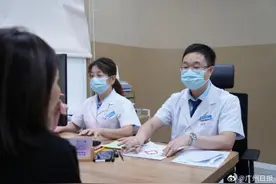 12岁女孩用错眼药水视力急速下降图片