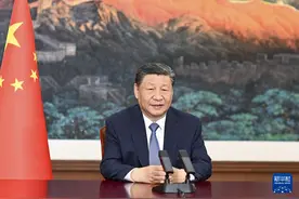 中国、吉尔吉斯斯坦、乌兹别克斯坦三国元首视频祝贺中吉乌铁路项目三国政府间协定签署图片