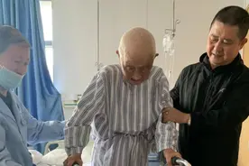 无管康复+无痛康复：守护百岁抗战老兵图片