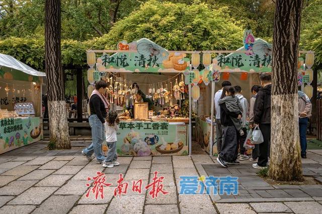一年四季 泉在济南丨降雨助力！济南趵突泉水位达 29.58 米，国庆引客纷至沓来