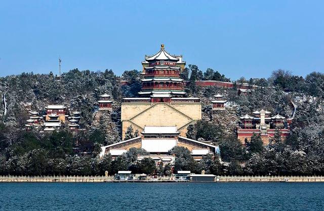 北京的雪在路上，故宫的票已抢光，莫慌，“雪景打卡地图”很香