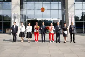 莞城上新︱骄傲！残奥冠军黄文娟载誉归来图片