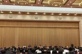 传递榜样的力量！第七次全国自强模范暨助残先进事迹首场报告会在京举行图片