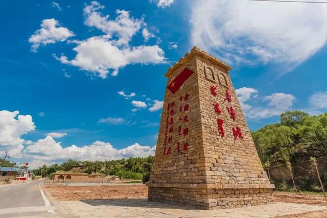 假期去哪玩？这本《呼和浩特旅行玩法指南》请查收！