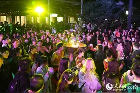 云南西盟佤山歌舞者 “舞”出致富新路径图片