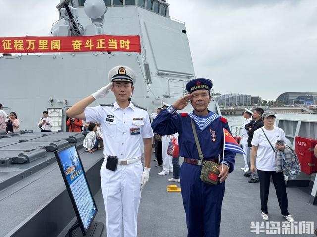 北部战区海军舰艇开放活动圆满收官