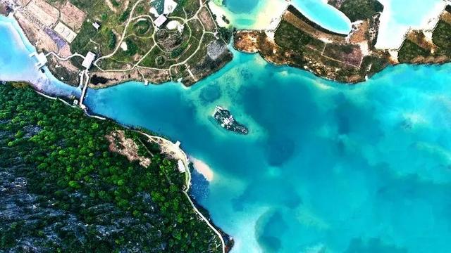 初冬的普者黑,把水墨“划”进现实