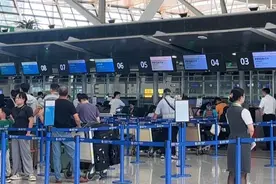剧透上海浦东机场休息舱：半小时35元3小时更省，11个淋浴间免费开放图片