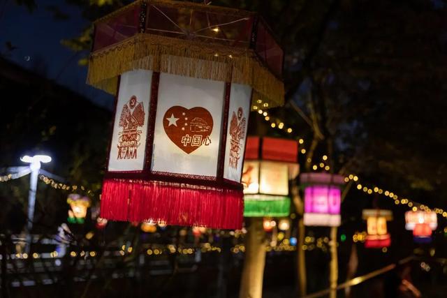 “朱泾花灯”文旅嘉年华，预告来了～