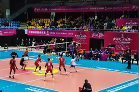 拿下关键一胜 北汽男排惊险晋级季后赛图片