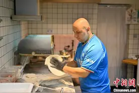 意大利人壮乡逐梦 披萨烤出“中国风”图片