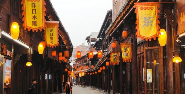 春天追花，冬日摘柚，这个小城是懂浪漫的！