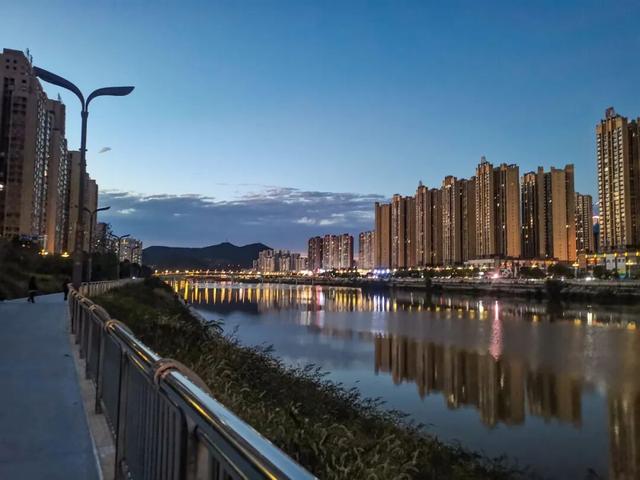 青睐绵阳 ‖ 冬韵古县藏心于烟火，藏韵于文脉，碗里盛着暖冬味​，眼里山河秋已冬