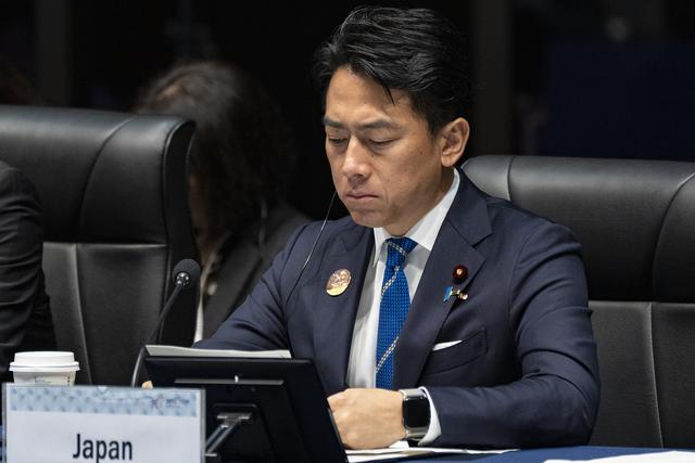 选情“三足鼎立” 日本自民党新总裁今日将揭晓