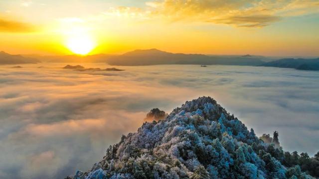 第十一届四川光雾山国际冰雪节即将启幕，冬日出游攻略请查收！