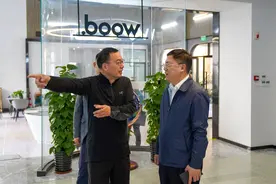 李泽龙赴企业进行走访调研图片