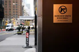 【环时深度】美联合健康集团高管枪杀案后，美国各界反思医保体系乱象图片