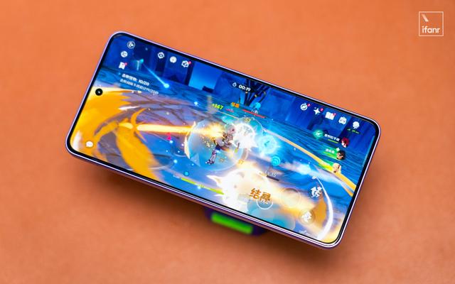 OPPO K13 Turbo Pro 发布：1999 元起售！给性能机加风扇，真的有用吗？