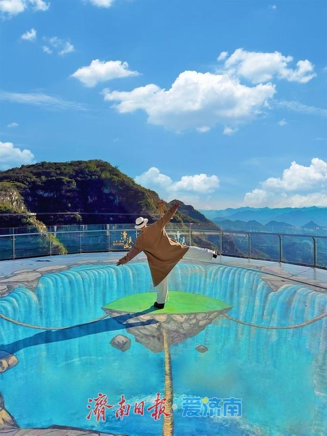 秋游攻略！畅游淄博潭溪山红叶美景，教你拍出手机氛围感大片！