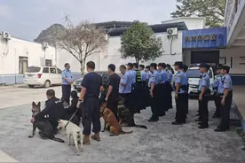 走失25小时！警民连夜搜山，柳州这个3岁小男孩找到了！图片