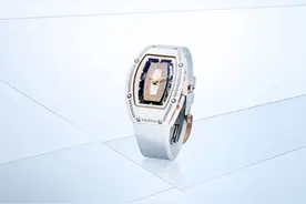 彰显魅力艺术RM 07-01自动上链腕表图片