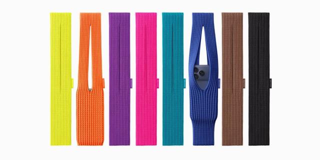 早报｜1299元起，苹果上架iPhone专用「袜子」/特斯拉在华销量暴跌，创三年最差记录/西贝回应「闭店潮」传闻：正常调整