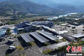 福建高速：光伏发电助力绿色低碳发展图片