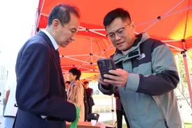 威海：社保宣传“零距离”，普及政策“精准送”图片