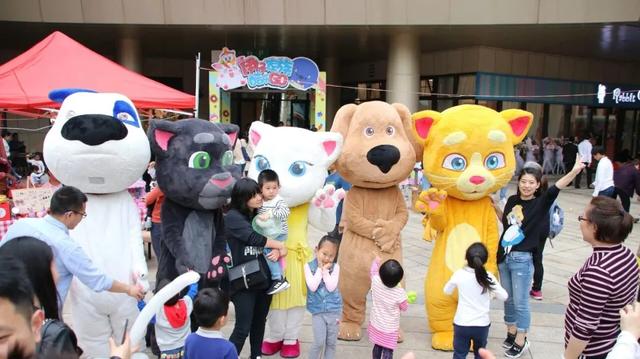 太Chill了！解锁闵行的“欧式慢生活”，在喷泉广场晒太阳、吃烤肉……